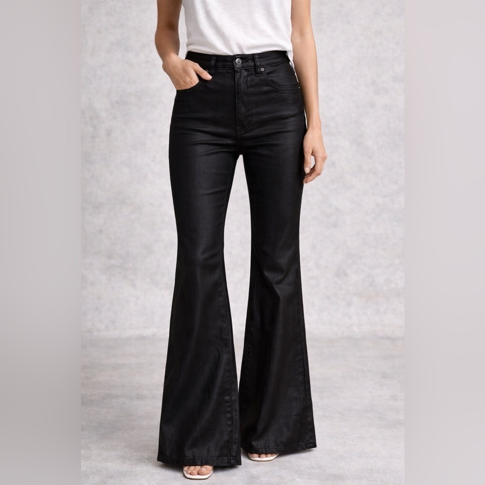 145. High Waisted Shiny Black Wide-Leg Jeans – Size Medium (NWOT)
